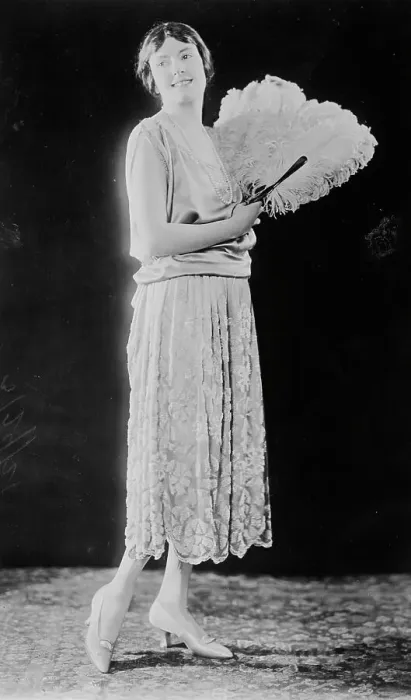 Framed Print : Myrtle Morse, between c1915 and c1920. Creator: Bain News Service Framed Print : Myrtle Morse, between c1915 and c1920. Creator: Bain News Service