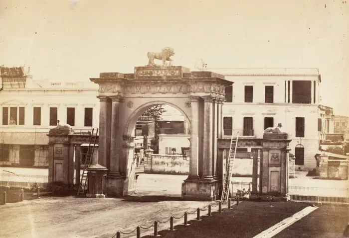 Framed Print : [N. E. Gate of Government House, Calcutta], 1858-61. Creator: John Constantine Stanley