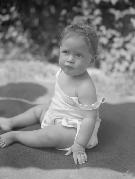 Framed Print : Nadelman baby, seated outdoors, 1923 July 12. Creator: Arnold Genthe Framed Print : Nadelman baby, seated outdoors, 1923 July 12. Creator: Arnold Genthe