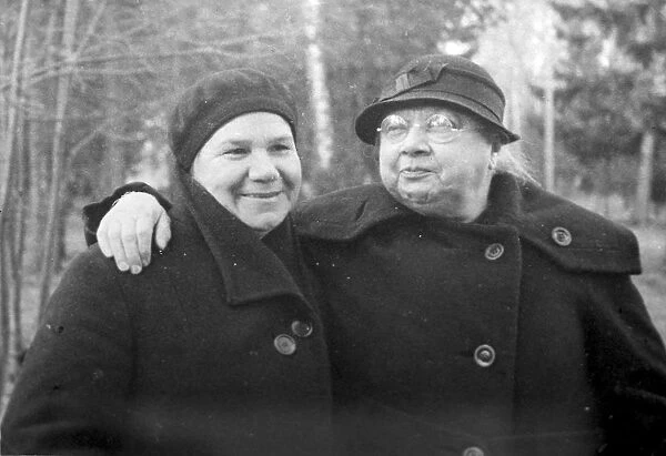 Nadezhda Krupskaya, Lenins wife, with a friend, 1936