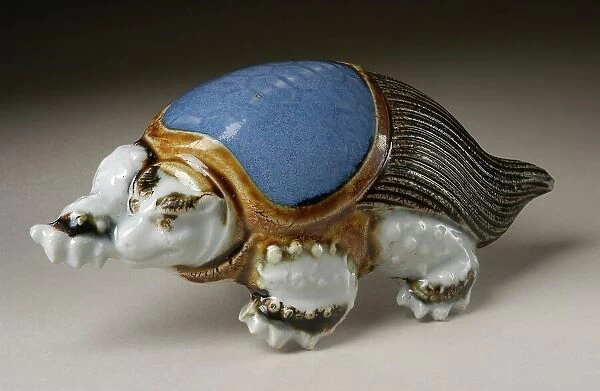 Nail cover in the Form of a Long-Tailed Turtle, 19th century. Creator: Unknown