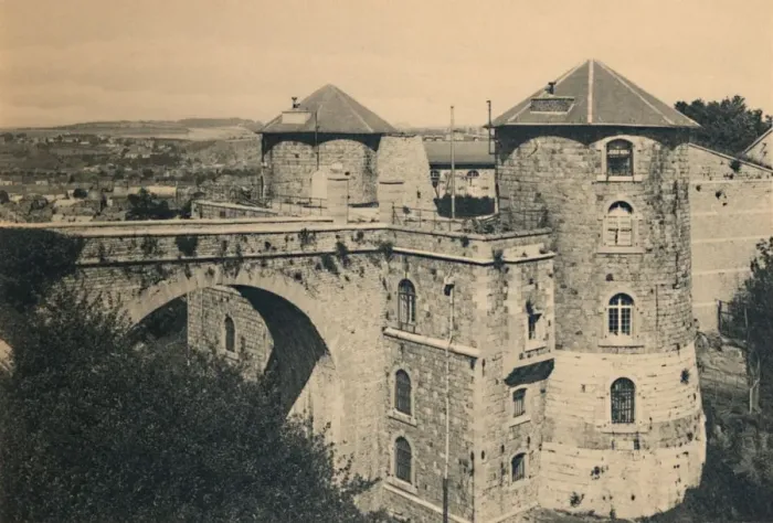 Framed Print : Namur Citadelle. Le Chateau des Comtes, c1900 Framed Print : Namur Citadelle. Le Chateau des Comtes, c1900