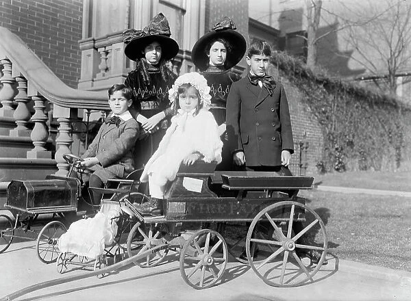 Naon Children, 1912. Creator: Harris & Ewing. Naon Children, 1912. Creator: Harris & Ewing