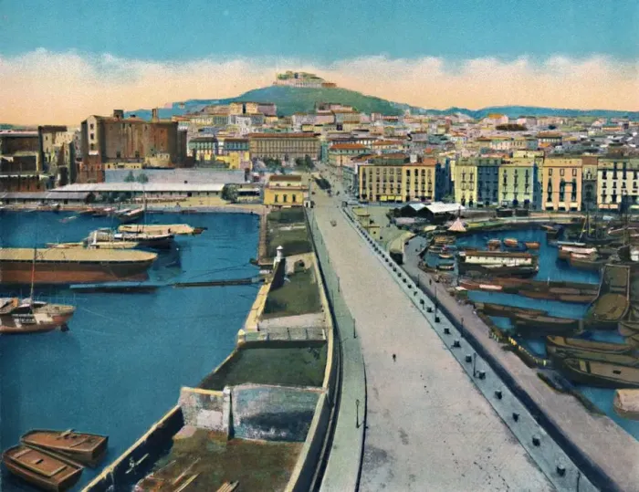 Framed Print : Napoli - Via Molo Col Castel S. Elmo, c1900. Creator: Unknown Framed Print : Napoli - Via Molo Col Castel S. Elmo, c1900. Creator: Unknown