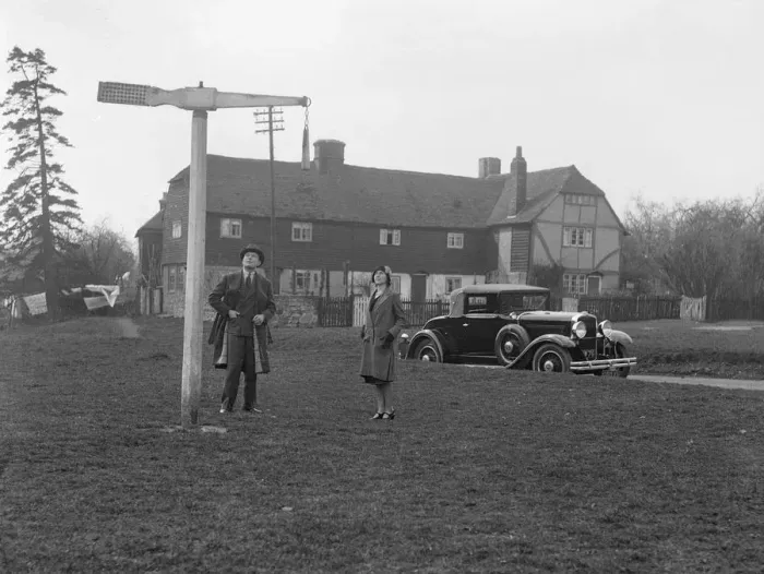 Framed Print : Nash drophead coupe, quintain post, Offham, near Maidstone, Kent, c1920s. Artist: Bill Brunell Framed Print : Nash drophead coupe, quintain post, Offham, near Maidstone, Kent, c1920s. Artist: Bill Brunell
