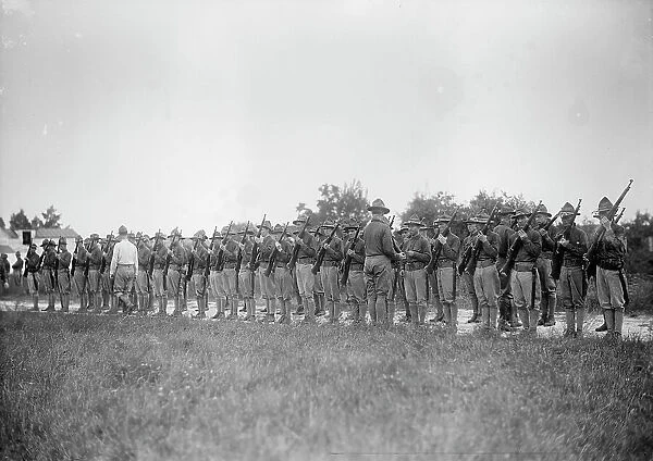 National Guard of D.C. - Drill, 1915. Creator: Harris & Ewing. National Guard of D.C. - Drill, 1915. Creator: Harris & Ewing