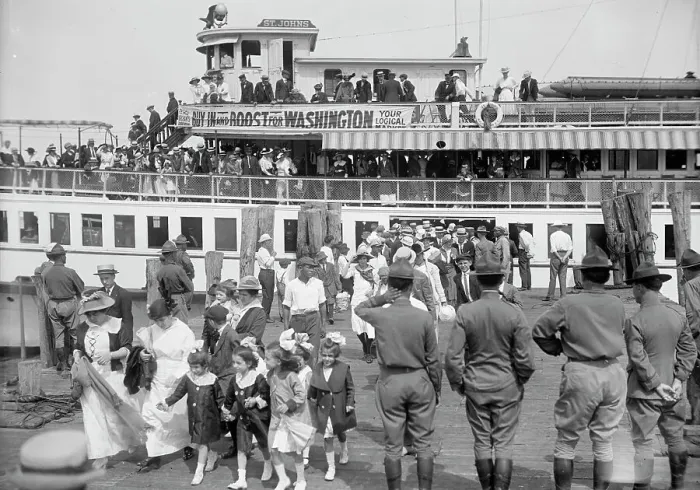 Framed Print : National Guard of D.C. Women And Children Leaving Boat On Return of M. And M. And N.G. 1916. Creator: Harris & Ewing. National Guard of D.C. Women And Children Leaving Boat On Return of M. And M. And N.G. 1916. Creator: Harris & Ewing Framed Print : National Guard of D.C. Women And Children Leaving Boat On Return of M. And M. And N.G. 1916. Creator: Harris & Ewing. National Guard of D.C. Women And Children Leaving Boat On Return of M. And M. And N.G. 1916. Creator: Harris & Ewing