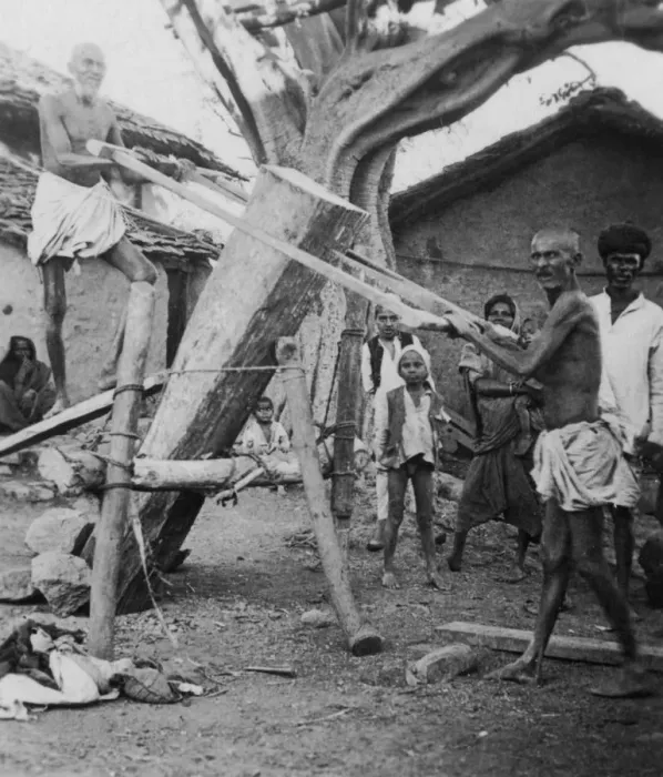 Framed Print : Native sawyers, India, c1927-c1931 Artist: Cavanders Ltd