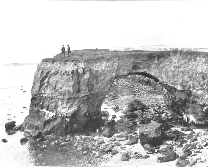 Framed Print : Natural Bridge on the Coast near Santa Cruz, California, USA, c1900. Creator: Unknown Framed Print : Natural Bridge on the Coast near Santa Cruz, California, USA, c1900. Creator: Unknown