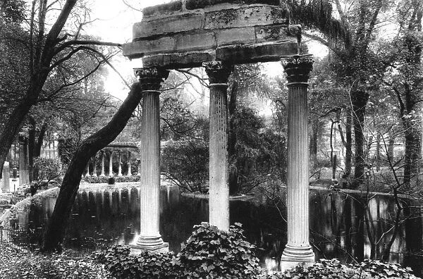 The Naumachias Corinthian columns, Parc Monceau, Paris, 1931. Artist: Ernest Flammarion
