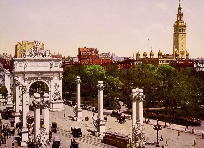 Framed Print : The Naval Arch at Madison Square, New York City, ca 1900. Creator: Unknown Framed Print : The Naval Arch at Madison Square, New York City, ca 1900. Creator: Unknown