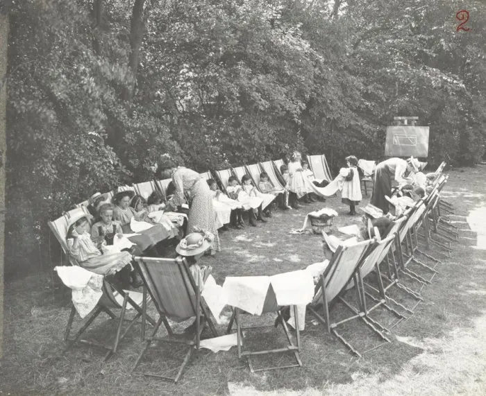Framed Print : Needlework lesson, Montpelier House Open Air School, London, 1908 Framed Print : Needlework lesson, Montpelier House Open Air School, London, 1908