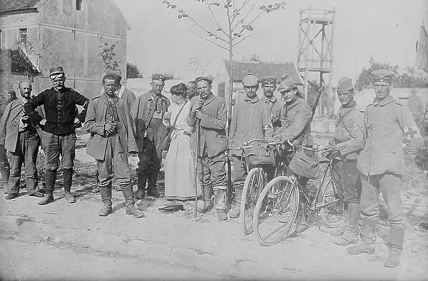 Neufmentier [i.e., Chauconin-Neufmontiers], German wounded prisoners, between c1914 and c1915. Creator: Bain News Service