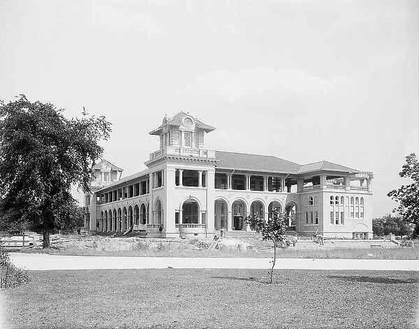 New casino, Belle Isle Park, Detroit, Mich. ca 1907. Creator: Unknown