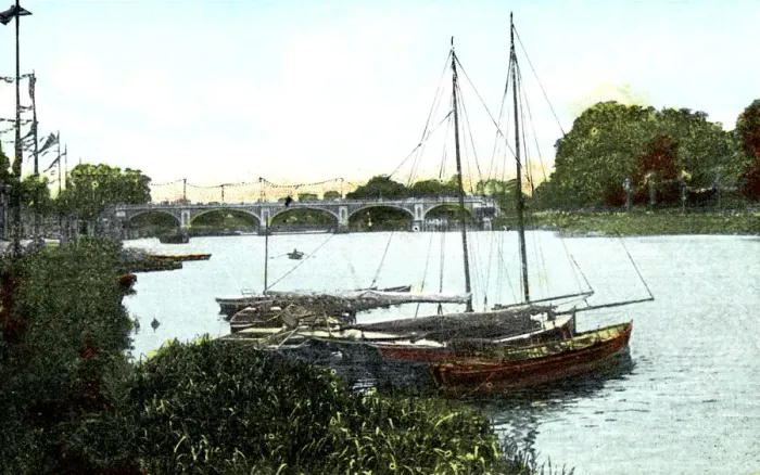 Framed Print : New lock and bridge, Richmond, London, 20th Century Framed Print : New lock and bridge, Richmond, London, 20th Century