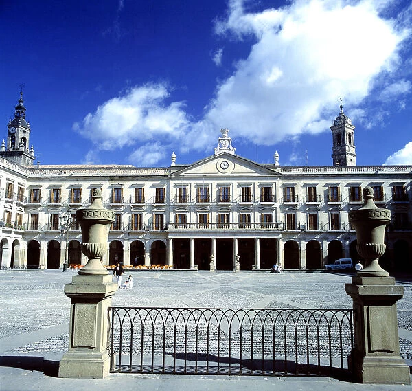 New Square and City Hall of Vitoria, portico area designed by Justo de Olaguibel