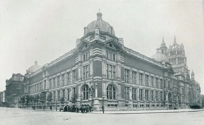 Framed Print : The new Victoria and Albert Museum opened on June 26th, 1909, c1909 Framed Print : The new Victoria and Albert Museum opened on June 26th, 1909, c1909