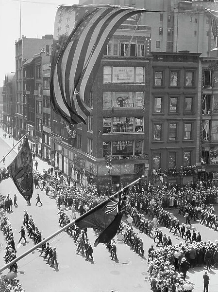 New York City views, parade, 1918 July 4. Creator: Arnold Genthe