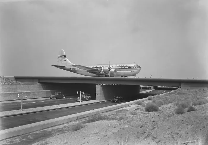Framed Print : New York International Airport, Idlewild, New York, 1949. Creator: Gottscho-Schleisner, Inc Framed Print : New York International Airport, Idlewild, New York, 1949. Creator: Gottscho-Schleisner, Inc