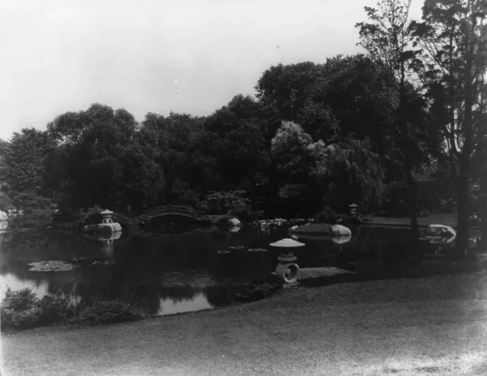 Framed Print : New York. Long Island - Japanese garden at home of Mrs. George W. Wickersham, Laurence, c1915. Creator: Frances Benjamin Johnston Framed Print : New York. Long Island - Japanese garden at home of Mrs. George W. Wickersham, Laurence, c1915. Creator: Frances Benjamin Johnston