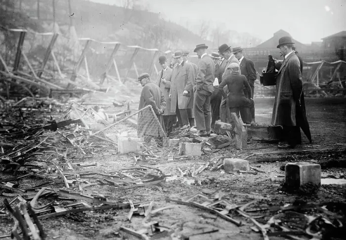 Framed Print : New York, NL & Philadelphia, NL players view fire damage, Polo Grounds, 1911. Creator: Bain News Service Framed Print : New York, NL & Philadelphia, NL players view fire damage, Polo Grounds, 1911. Creator: Bain News Service