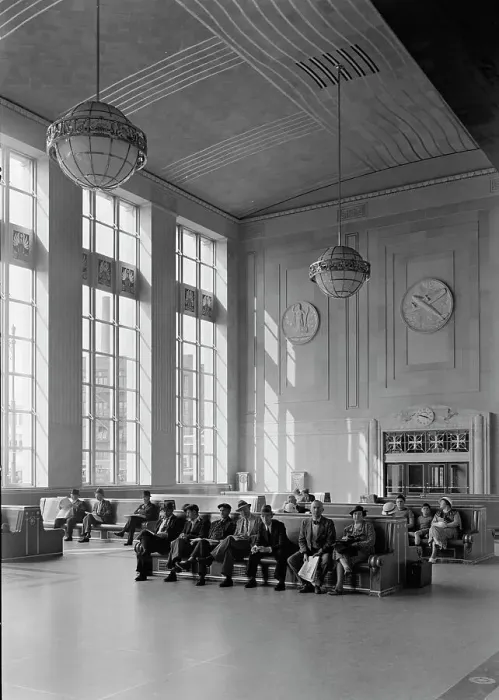Framed Print : Newark passenger station, Pennsylvania Railroad, 1935. Creator: Gottscho-Schleisner, Inc Framed Print : Newark passenger station, Pennsylvania Railroad, 1935. Creator: Gottscho-Schleisner, Inc
