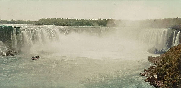 Niagara, general view of Horseshoe Falls, ca 1900. Creator: Unknown