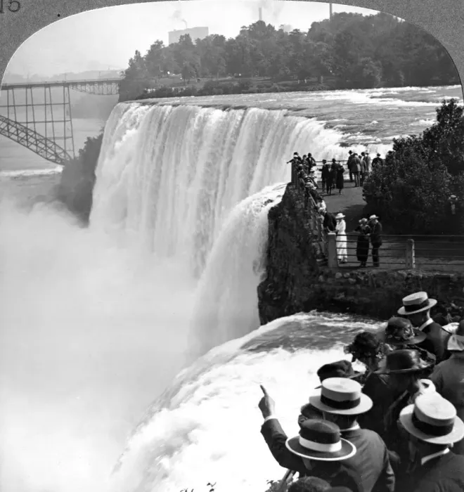 Framed Print : Niagra Falls from Goat Island, New York, USA. Artist: Realistic Travels Publishers Framed Print : Niagra Falls from Goat Island, New York, USA. Artist: Realistic Travels Publishers