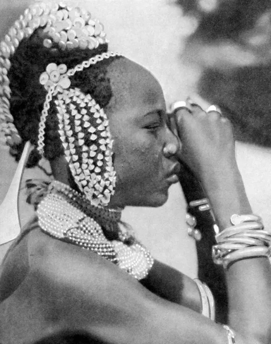 Framed Print : A Nigerian girl, 1936Artist: Wide World Photos Framed Print : A Nigerian girl, 1936Artist: Wide World Photos