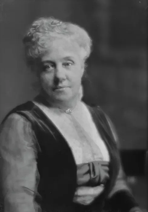 Framed Print : Norden, C. Mrs. portrait photograph, 1915. Creator: Arnold Genthe Framed Print : Norden, C. Mrs. portrait photograph, 1915. Creator: Arnold Genthe