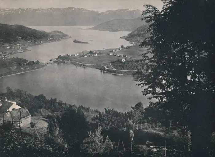 Framed Print : Nordheimsund, 1914. Creator: Unknown Framed Print : Nordheimsund, 1914. Creator: Unknown