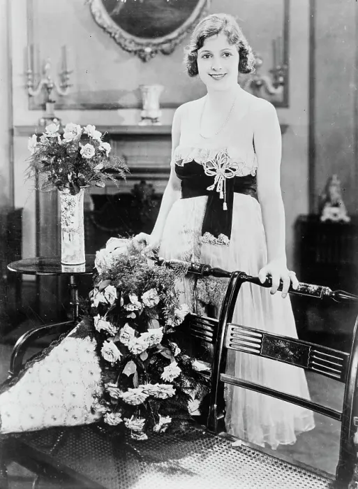 Framed Print : Norma Talmadge, between c1915 and c1920. Creator: Bain News Service Framed Print : Norma Talmadge, between c1915 and c1920. Creator: Bain News Service