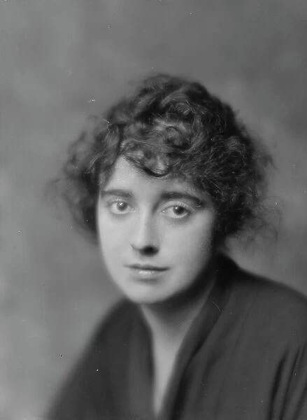 Normand, Mabel, portrait photograph, 1914 Oct. 18. Creator: Arnold Genthe