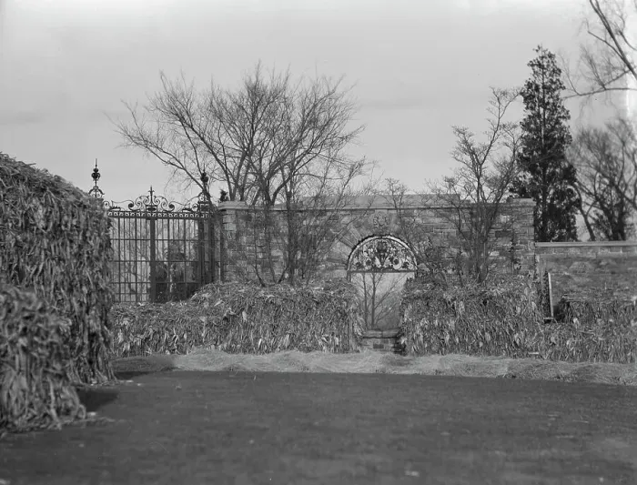 Framed Print : North gateway to the forecourt of the gardens at Kijkuit, John D Rockefeller's estate... c1916-1918 Creator: Arnold Genthe Framed Print : North gateway to the forecourt of the gardens at Kijkuit, John D Rockefeller's estate... c1916-1918 Creator: Arnold Genthe