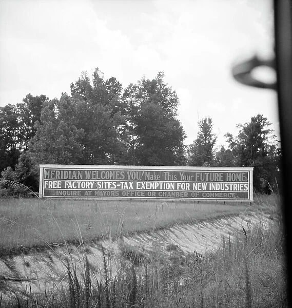 Note on industrialization of the South, Meridian, Mississippi, 1936 Creator: Dorothea Lange
