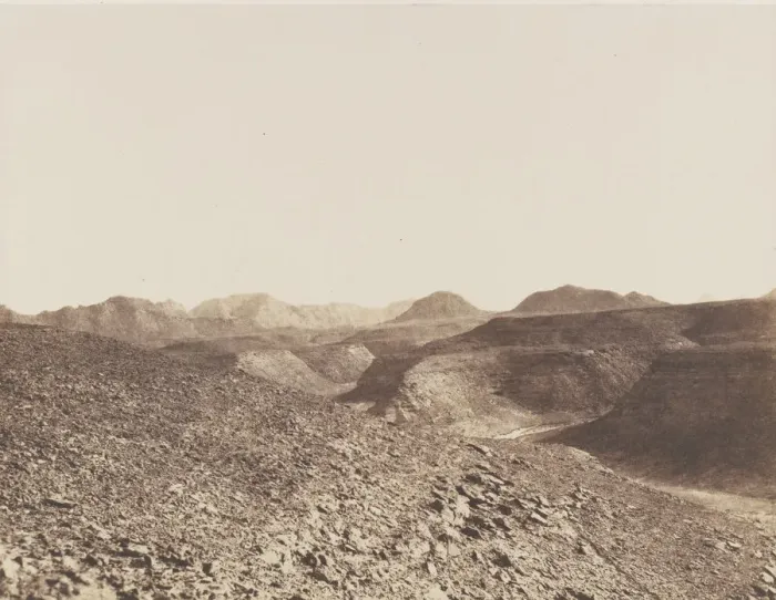 Framed Print : Nubie, Environs d Ibrim, Chaine Arabique - Vue d un Ravin, 1851-52 Framed Print : Nubie, Environs d Ibrim, Chaine Arabique - Vue d un Ravin, 1851-52