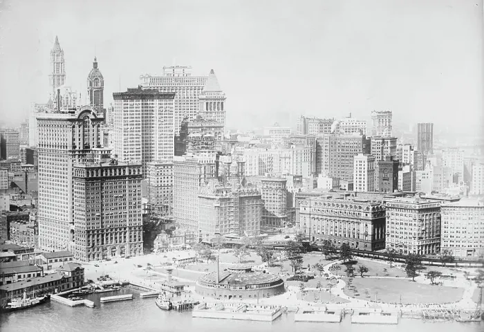 Framed Print : N.Y.C. from Army plane, between c1915 and c1920. Creator: Bain News Service Framed Print : N.Y.C. from Army plane, between c1915 and c1920. Creator: Bain News Service