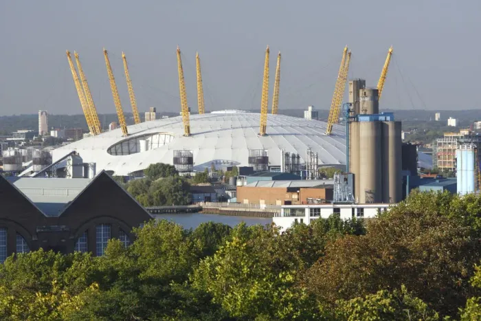 Framed Print : The O2 Arena from Greenwich Park, London, 2009 Framed Print : The O2 Arena from Greenwich Park, London, 2009