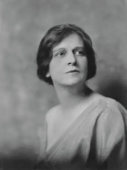 Framed Print : O'Connor, J.C. Mrs. portrait photograph, 1916. Creator: Arnold Genthe Framed Print : O'Connor, J.C. Mrs. portrait photograph, 1916. Creator: Arnold Genthe