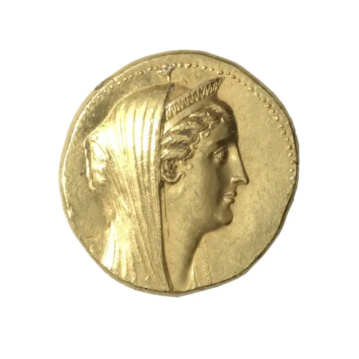 Framed Print : Octadrachm (Coin) Portraying Queen Arsinoe II, After 270 BCE Framed Print : Octadrachm (Coin) Portraying Queen Arsinoe II, After 270 BCE