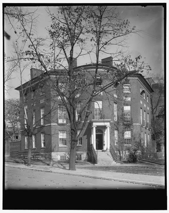 Framed Print : Octagon House, between 1910 and 1920. Creator: Harris & Ewing. Octagon House, between 1910 and 1920. Creator: Harris & Ewing Framed Print : Octagon House, between 1910 and 1920. Creator: Harris & Ewing. Octagon House, between 1910 and 1920. Creator: Harris & Ewing