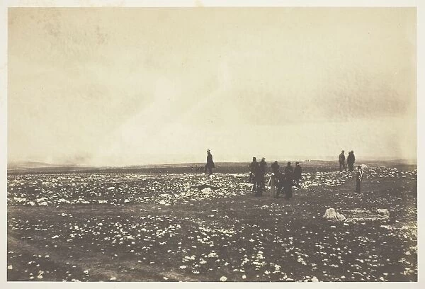 Officers on the Look out at Cathcarts Hill, 1855. Creator: Roger Fenton