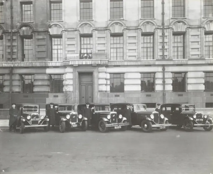Framed Print : Official London County Council cars and chauffeurs, County Hall, London, 1935 Framed Print : Official London County Council cars and chauffeurs, County Hall, London, 1935