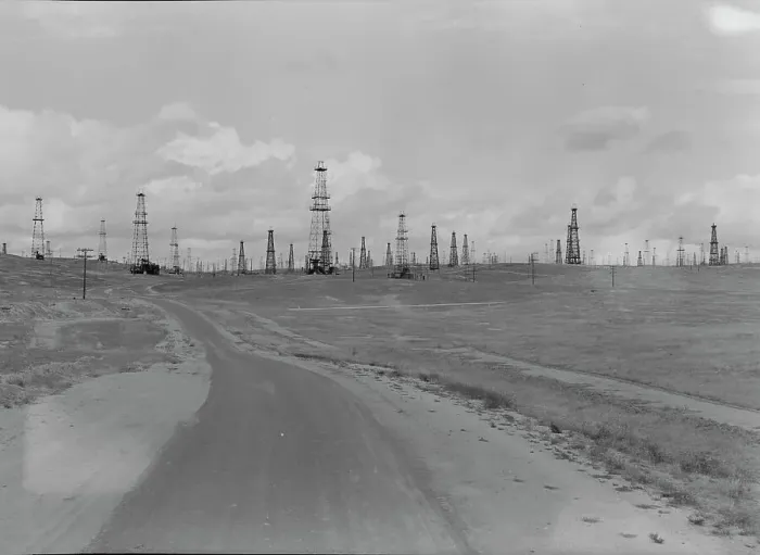 Framed Print : Oil fields, Kern County, California, 1938. Creator: Dorothea Lange Framed Print : Oil fields, Kern County, California, 1938. Creator: Dorothea Lange