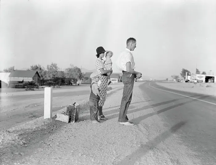 Framed Print : Oklahoma farm family on highway between Blythe and Indio - self-resettlement in California, 1936. Creator: Dorothea Lange Framed Print : Oklahoma farm family on highway between Blythe and Indio - self-resettlement in California, 1936. Creator: Dorothea Lange