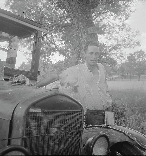 Oklahoma migrant, Texas. 1936. Creator: Dorothea Lange