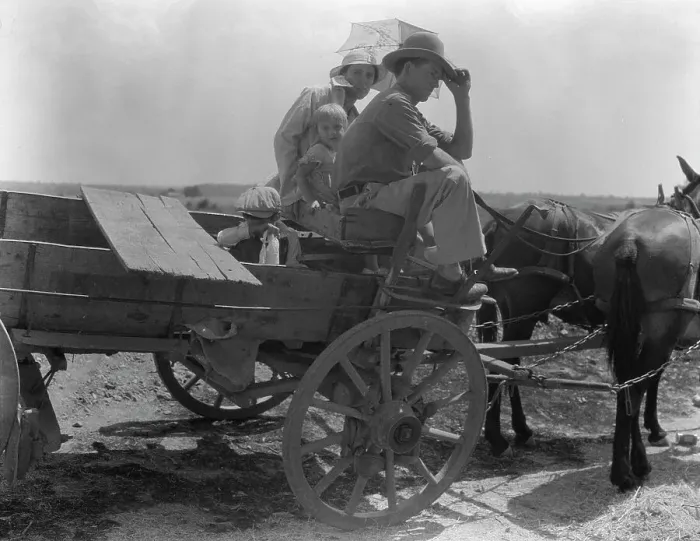 Framed Print : Oklahoma roadside encounter day laborers, 1936. Creator: Dorothea Lange Framed Print : Oklahoma roadside encounter day laborers, 1936. Creator: Dorothea Lange