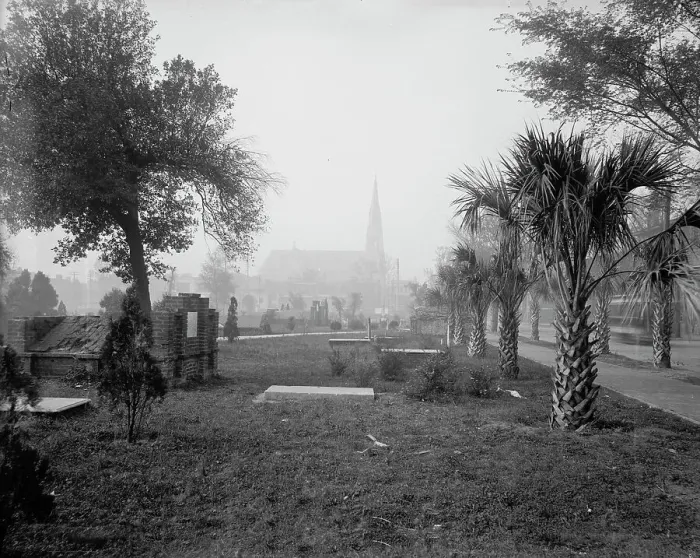 Framed Print : Old Colonial Cemetery, Savannah, Ga. c1900. Creator: Unknown Framed Print : Old Colonial Cemetery, Savannah, Ga. c1900. Creator: Unknown
