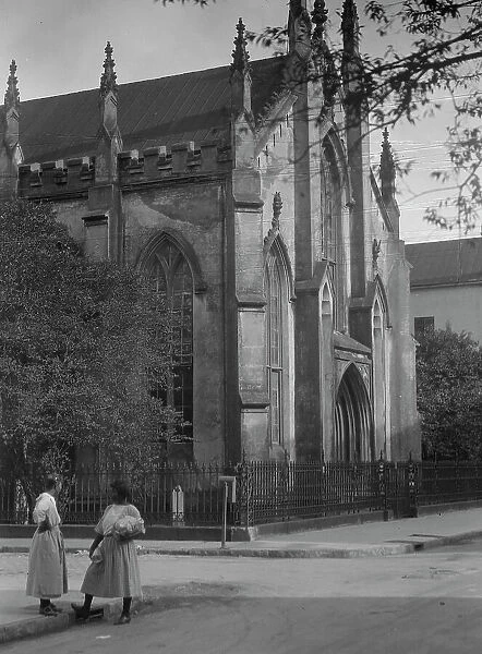 Old Huguenot church, 136 Church Street, Charleston, South Carolina, between 1920 and 1926. Creator: Arnold Genthe