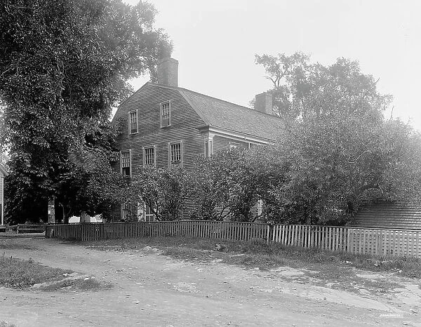 Old Pepperell mansion, Kittery Point, Me. between 1900 and 1906. Creator: Unknown